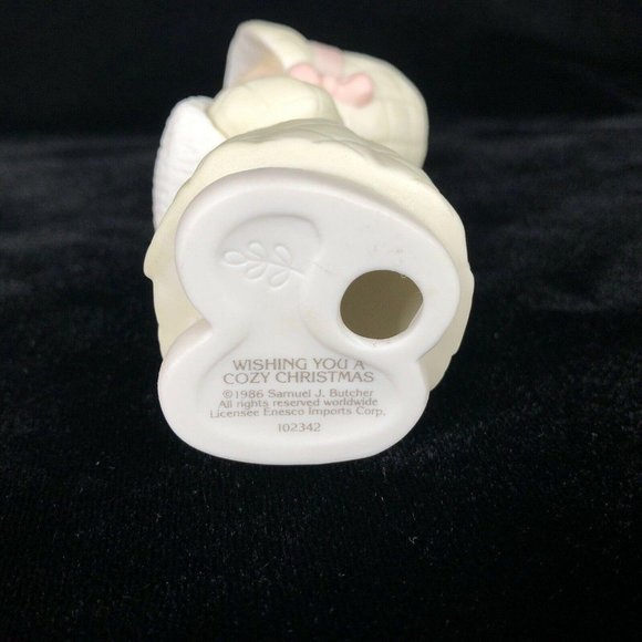 1986 Precious Moments Figurine Wishing You a Cozy Christmas 102342 Olive Branch - Picture 8 of 8